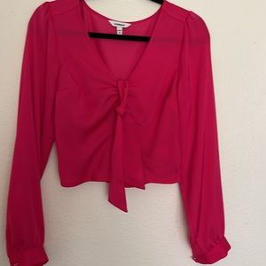 EXPRESS. Size XS or TP . Color pink